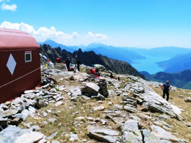 Lakes and refuges on the Alta Via del Lario