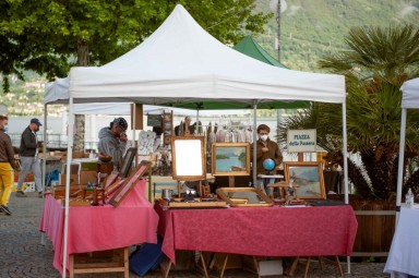 Vintage Market in Colico