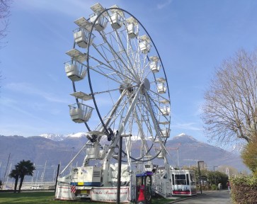 Observation wheel in Colico