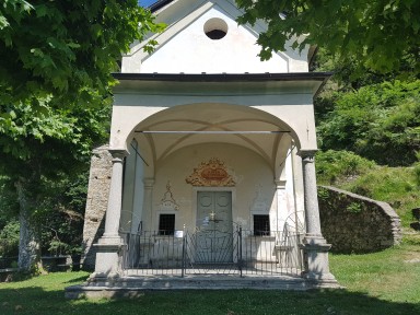 Shrine of Madonna di Mezza Crèsta (Church of Sant'Anna)