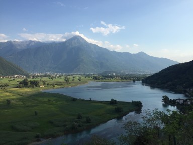 Ein Balkon über dem Pian di Spagna