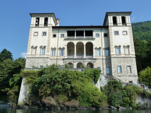 Palazzo Gallio 4